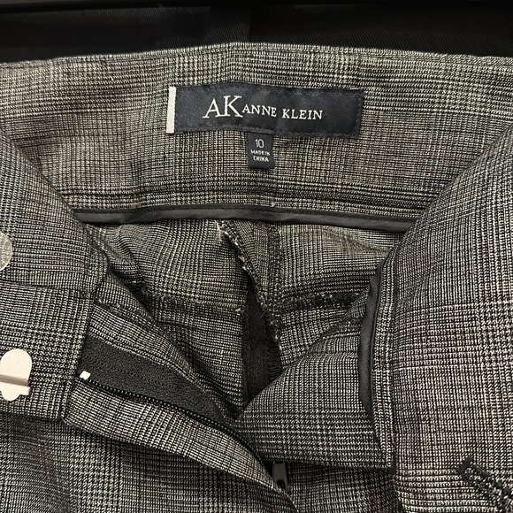 NWT Anne Klein Straight Leg Pants, Size 10, Black/Gray Pattern - Picture 6 of 8